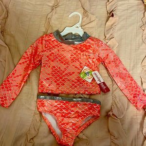Penelope Mack Rashguard set